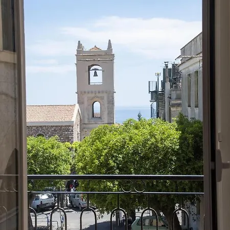 Castalia & Duomo Apartment *