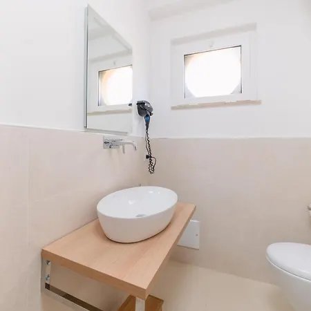 Castalia & Duomo Lägenhet *